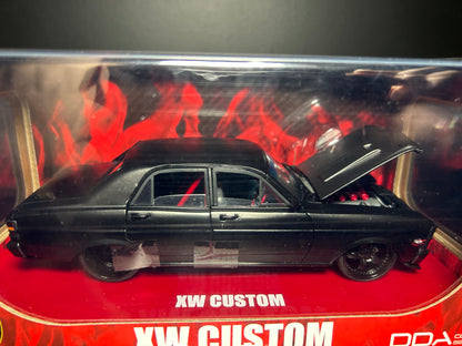 1:24 scale limited edition custom slammed xw falcon